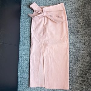Blush pink pencil skirt!